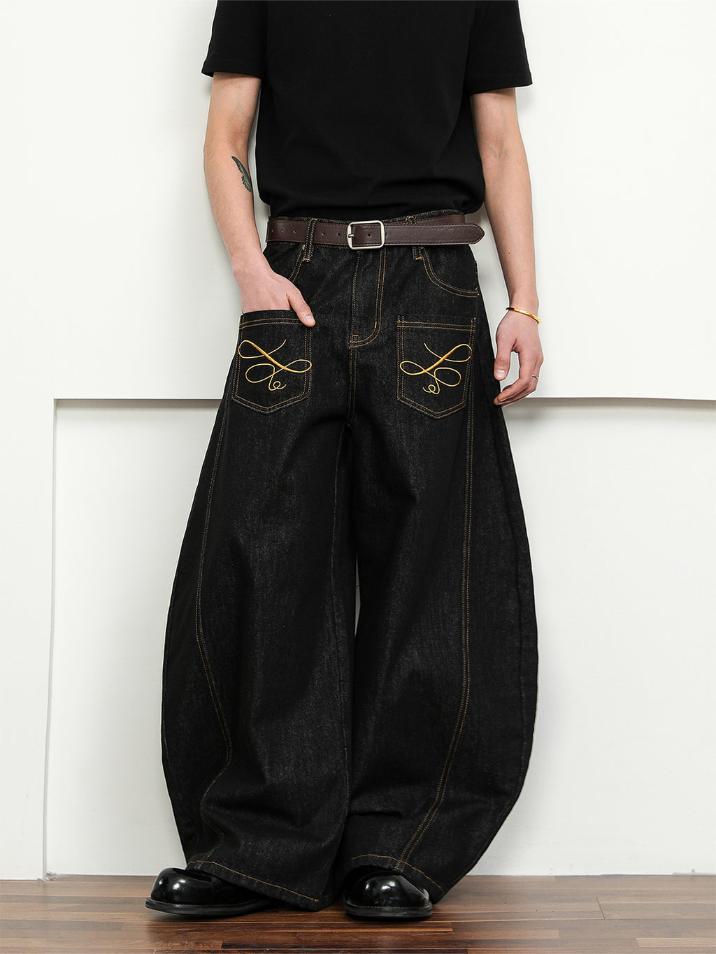 STEALTH BLACK BAGGY DENIM