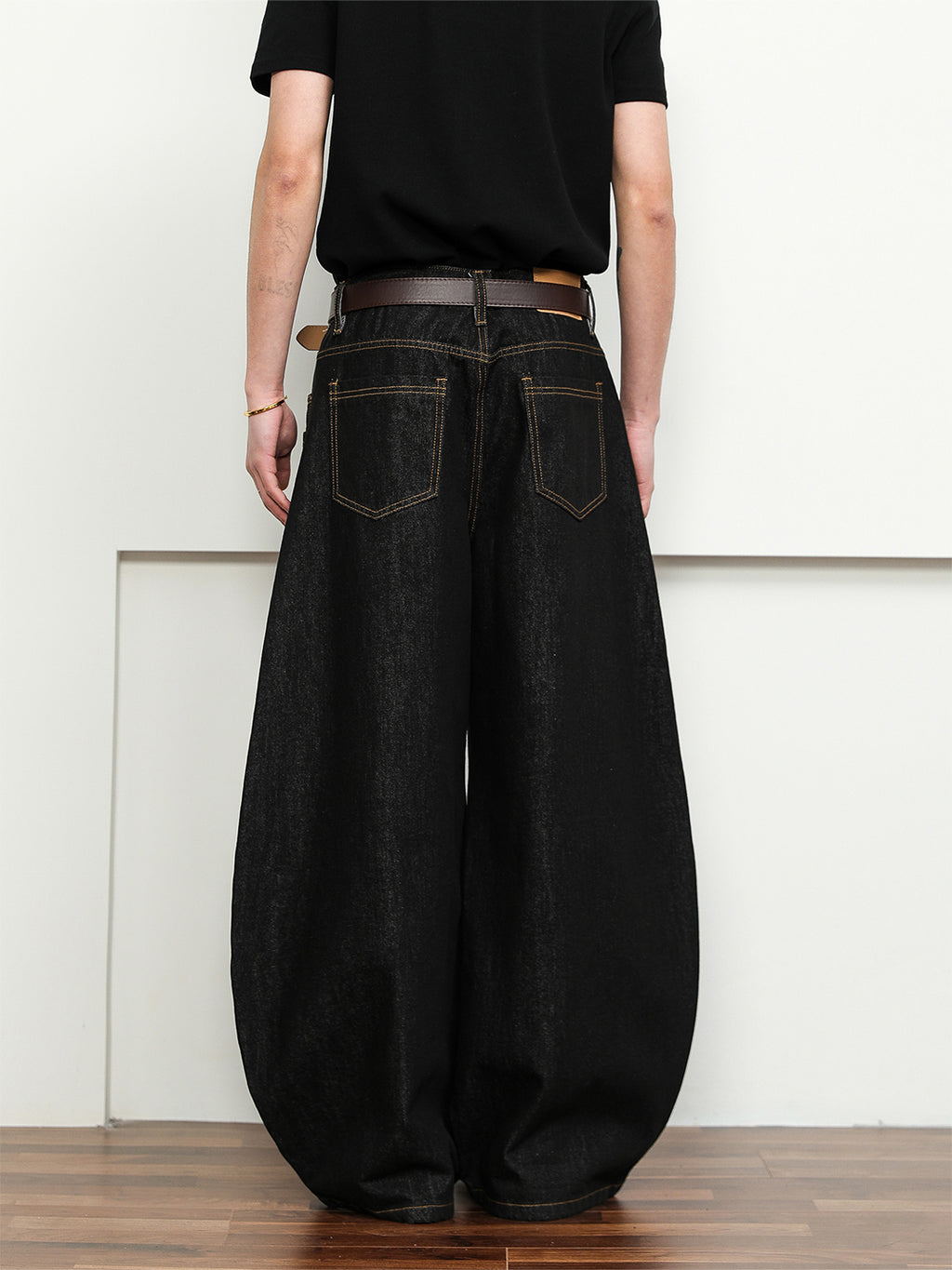 STEALTH BLACK BAGGY DENIM